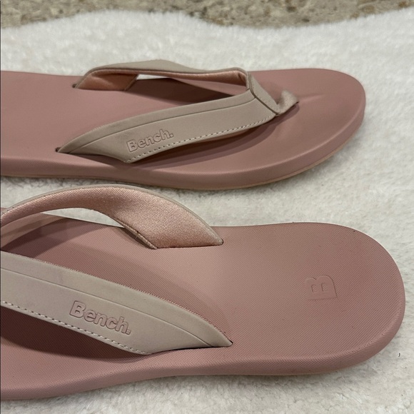 Bench flip flops - Picture 2 of 6